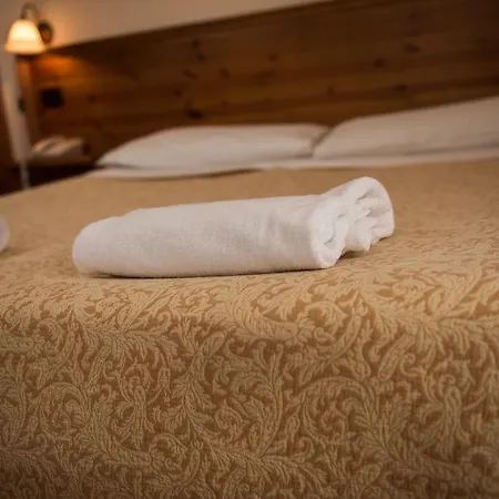 Albergo Meublè Vecchio Scarpone Baceno Zimmer foto