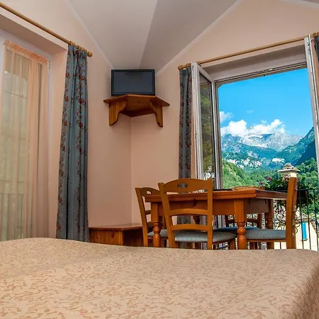 Albergo Meublè Vecchio Scarpone Baceno Zimmer foto